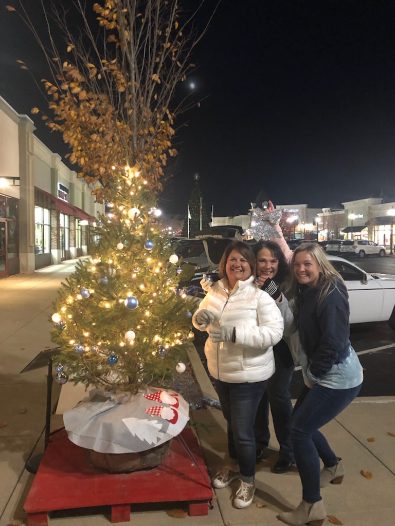 Perrysburg Team with decorated Christmas Tree